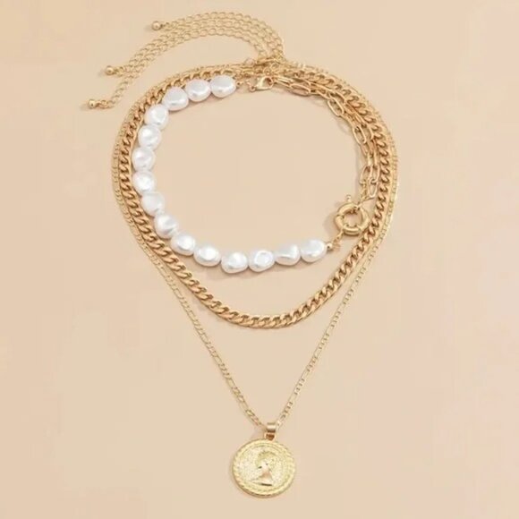 Layered Gold Necklace - Picture 3 of 4